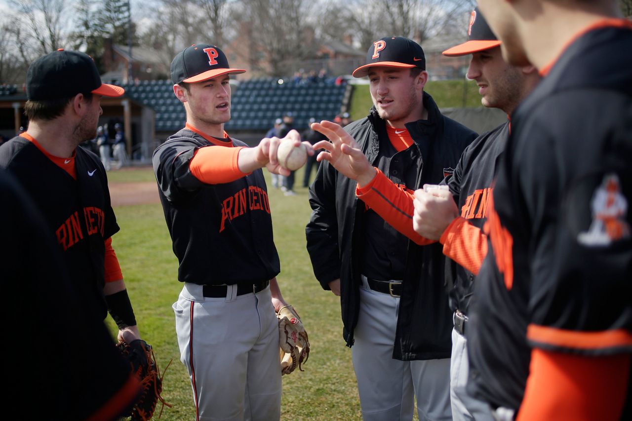 Jake hopes to become 4th generation of major league Boones