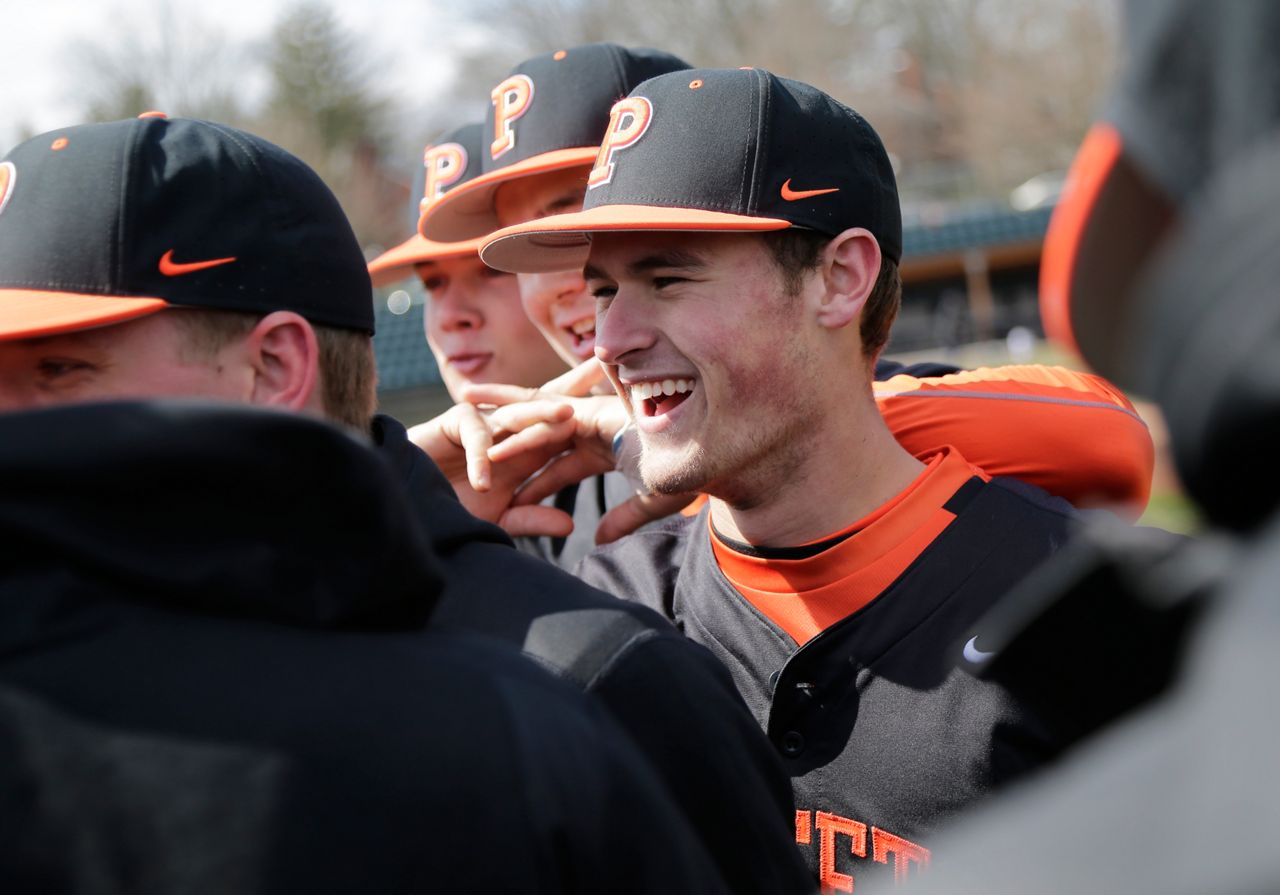 Jake hopes to become 4th generation of major league Boones