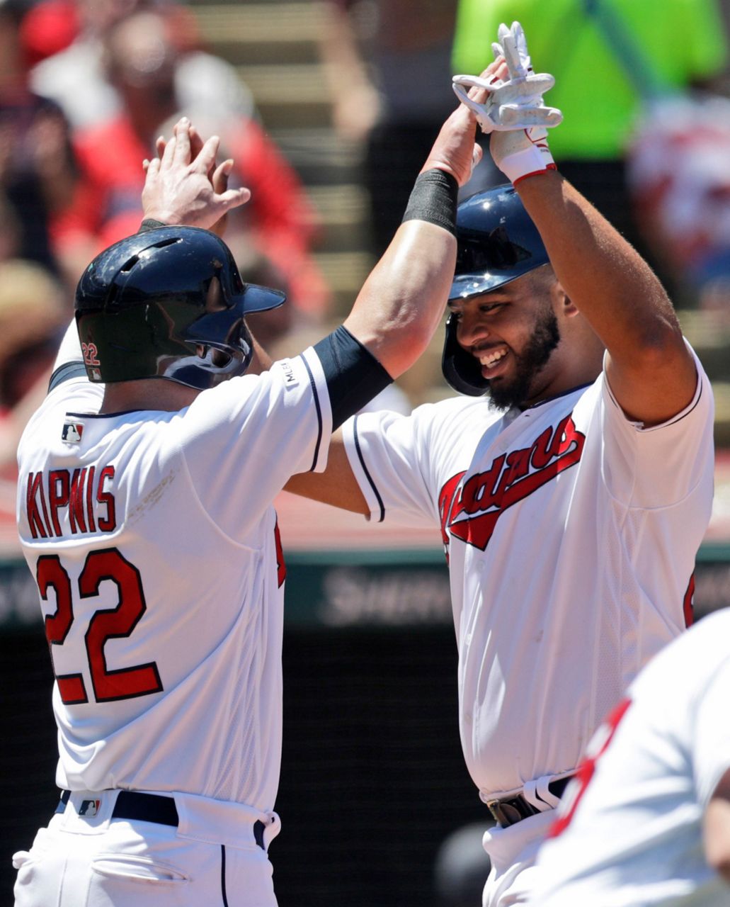 Carlos Santana receives standing ovation at Indians' home opener