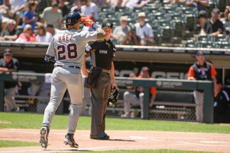 Baez's two-run HR in 8th lifts Tigers to win over Red Sox