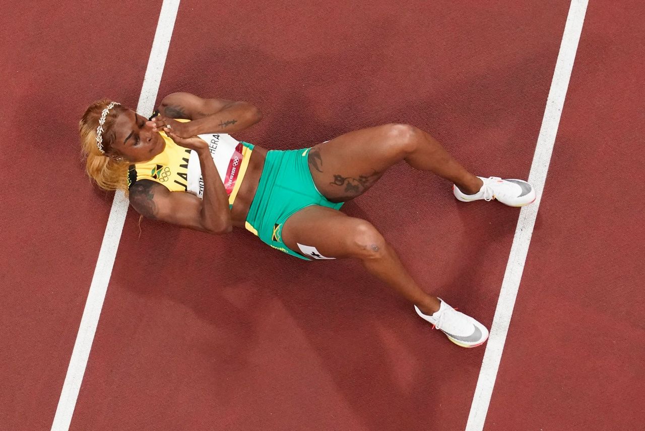 McLaughlin, Muhammad pass easily through 1st-round hurdles