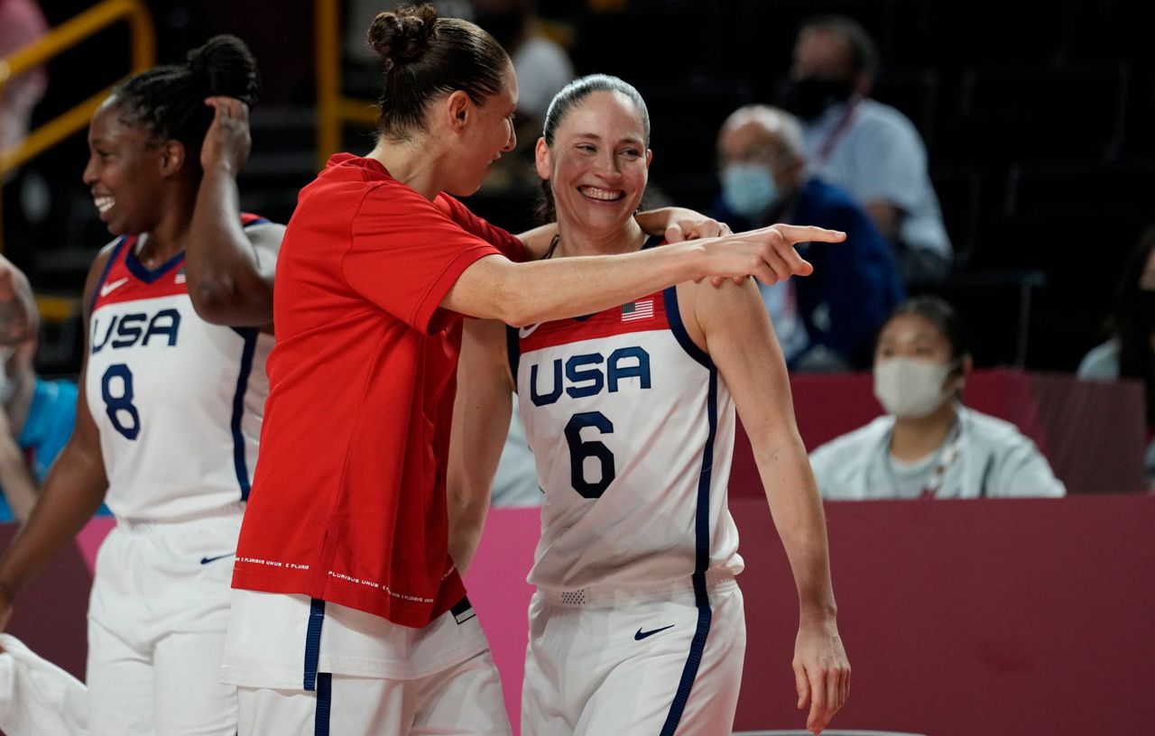 US rolls to women's hoops gold medal in Bird's last Olympics