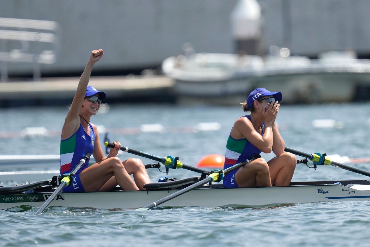 Croatian brothers take Olympic rowing gold in men's pair