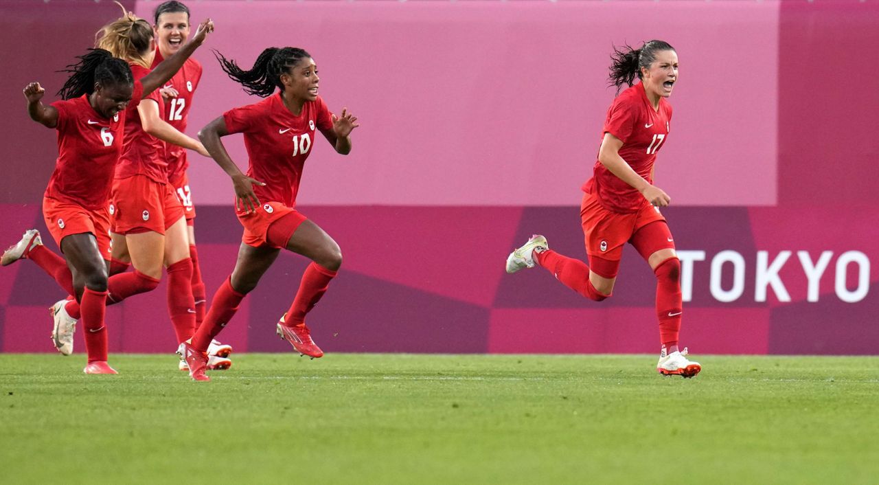 Canada knocks out US with 1-0 win in women's soccer