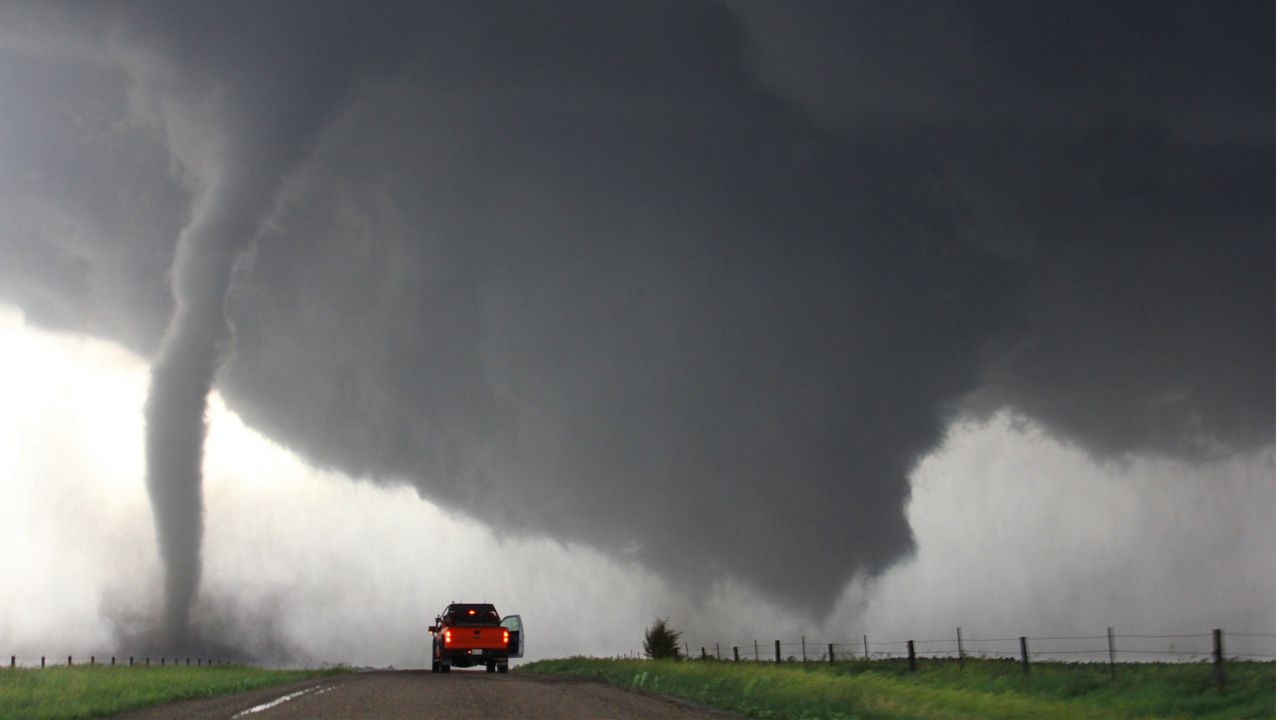 Tornado scientists need your help