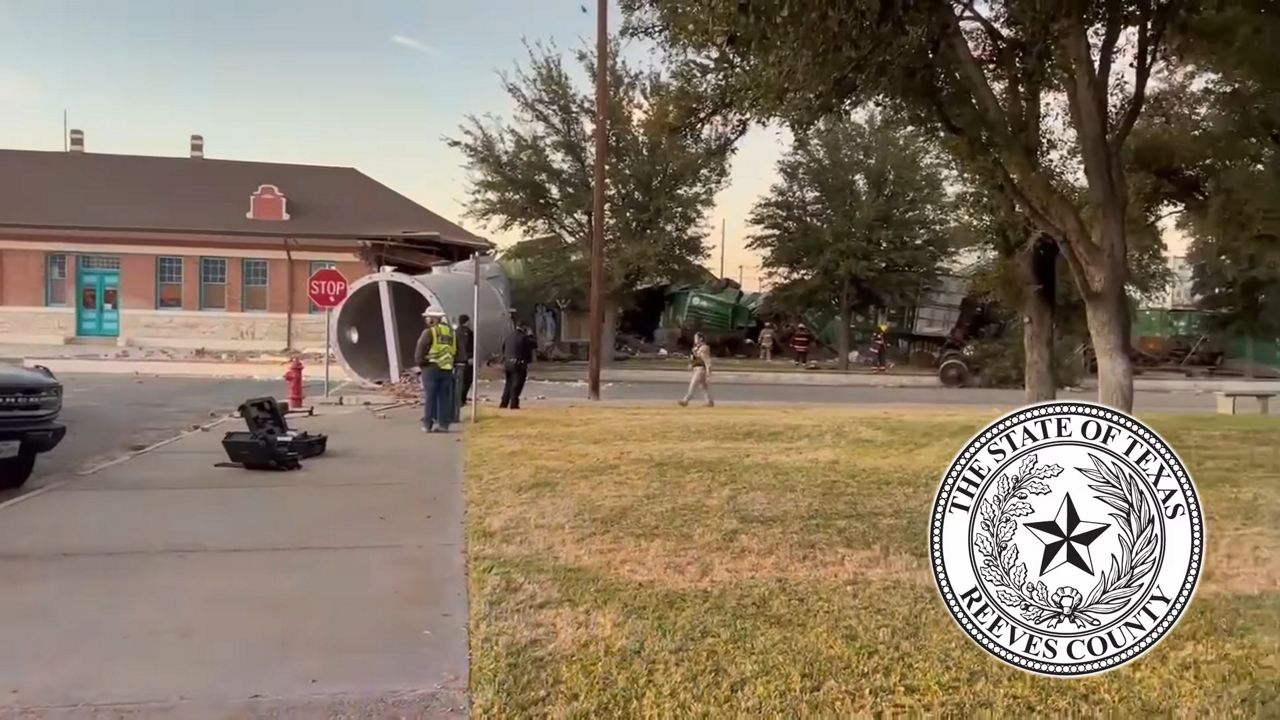 Train derailment in Pecos leaves 2 dead, 3 injured