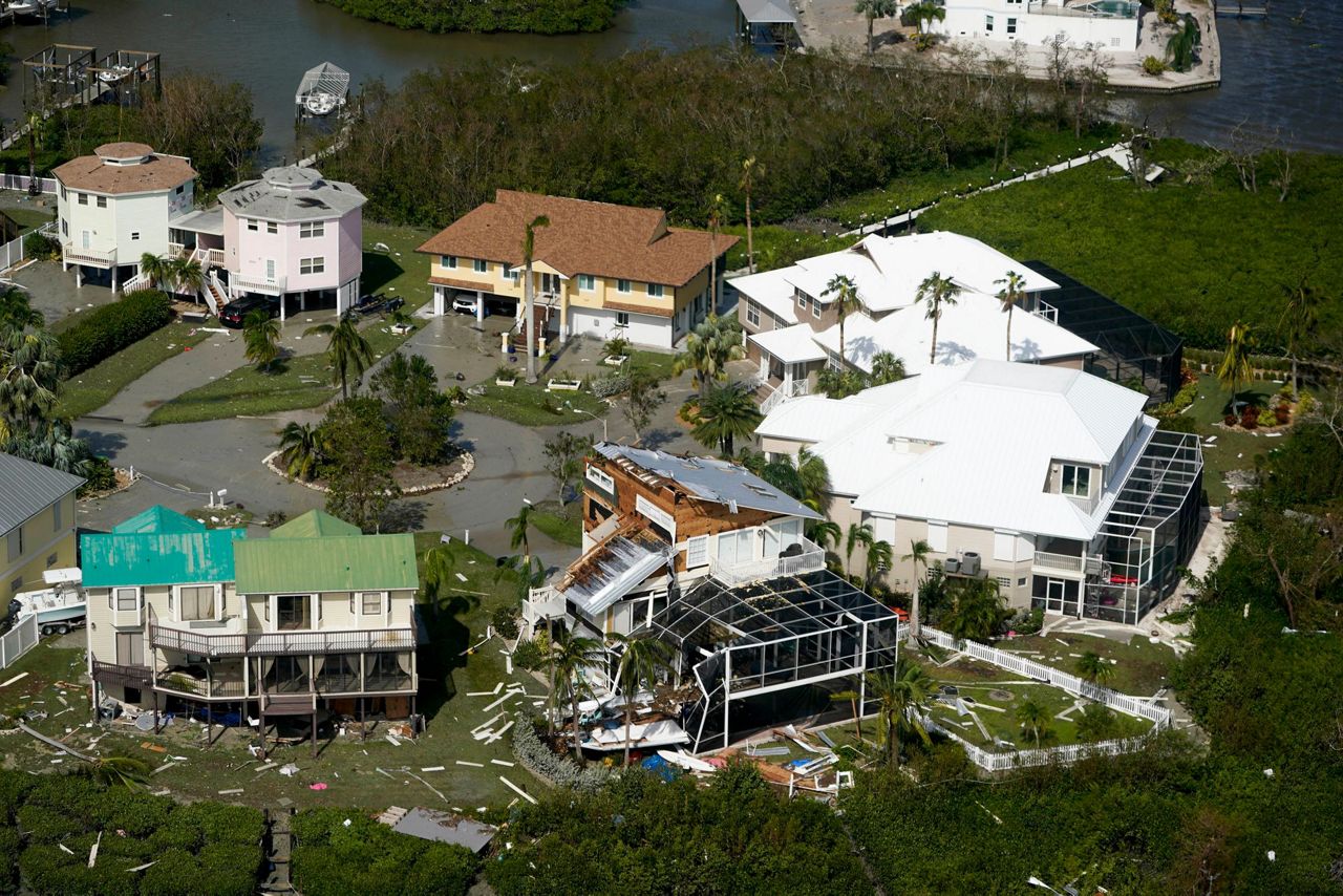 Hurricane Ian Heads For Carolinas After Pounding Florida