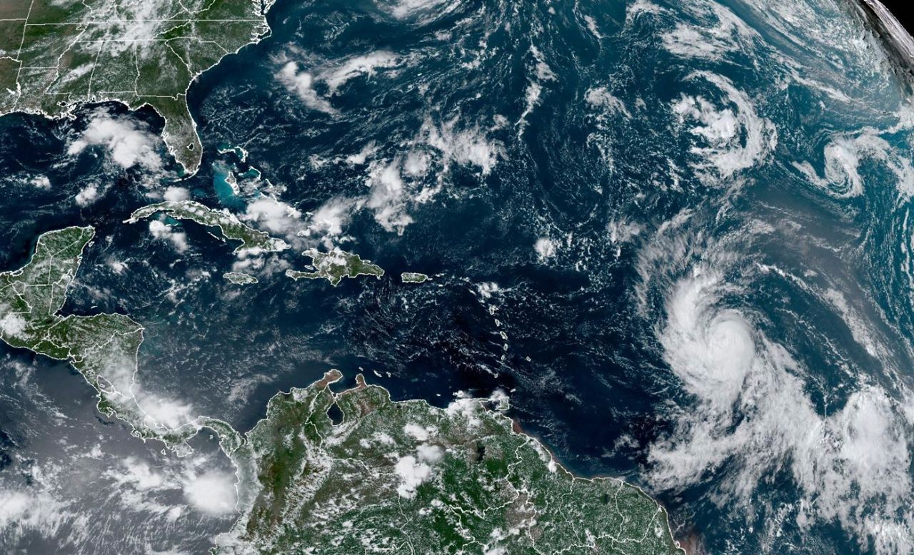 Dorian strengthens to hurricane, could be Cat. 3 approaching U.S.