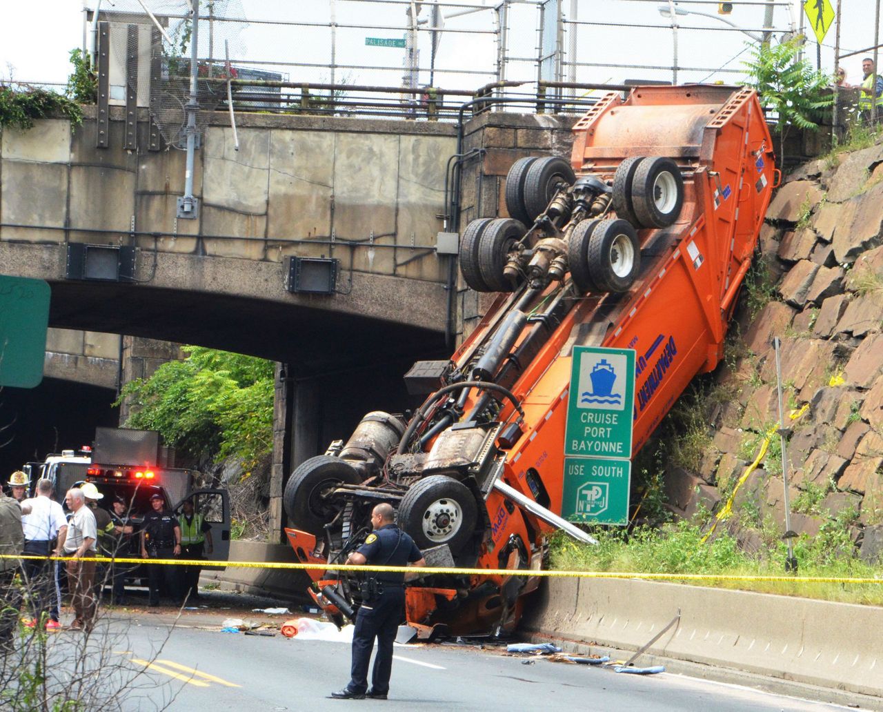 Truck crash snarls commute out of NYC on eve of holiday