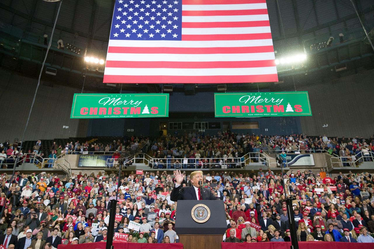 Mississippi senator banking on boost from Trump rallies