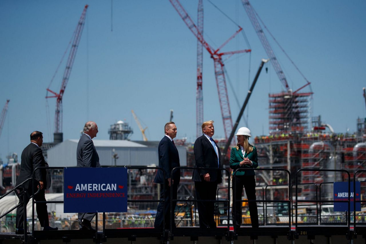 Trump looks to highlight energy exports in Louisiana