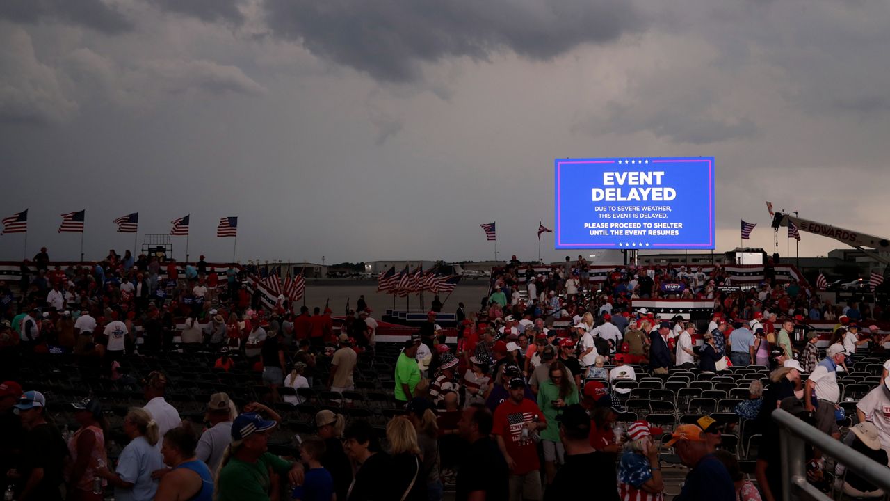 Donald Trump annule un rassemblement en Caroline du Nord à cause de la météo