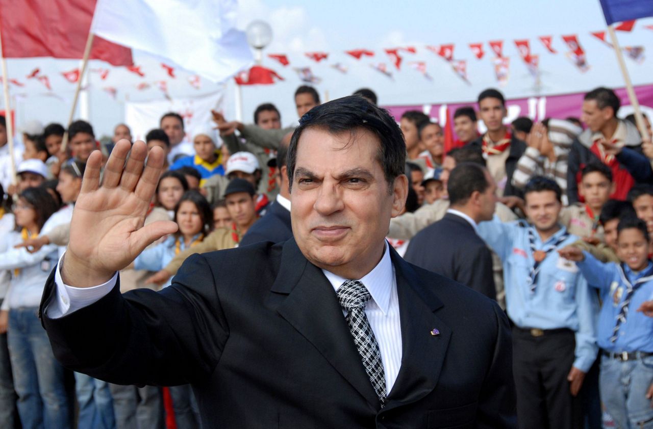 Lawyer: Tunisia's toppled ruler Zine El Abidine Ben Ali dies
