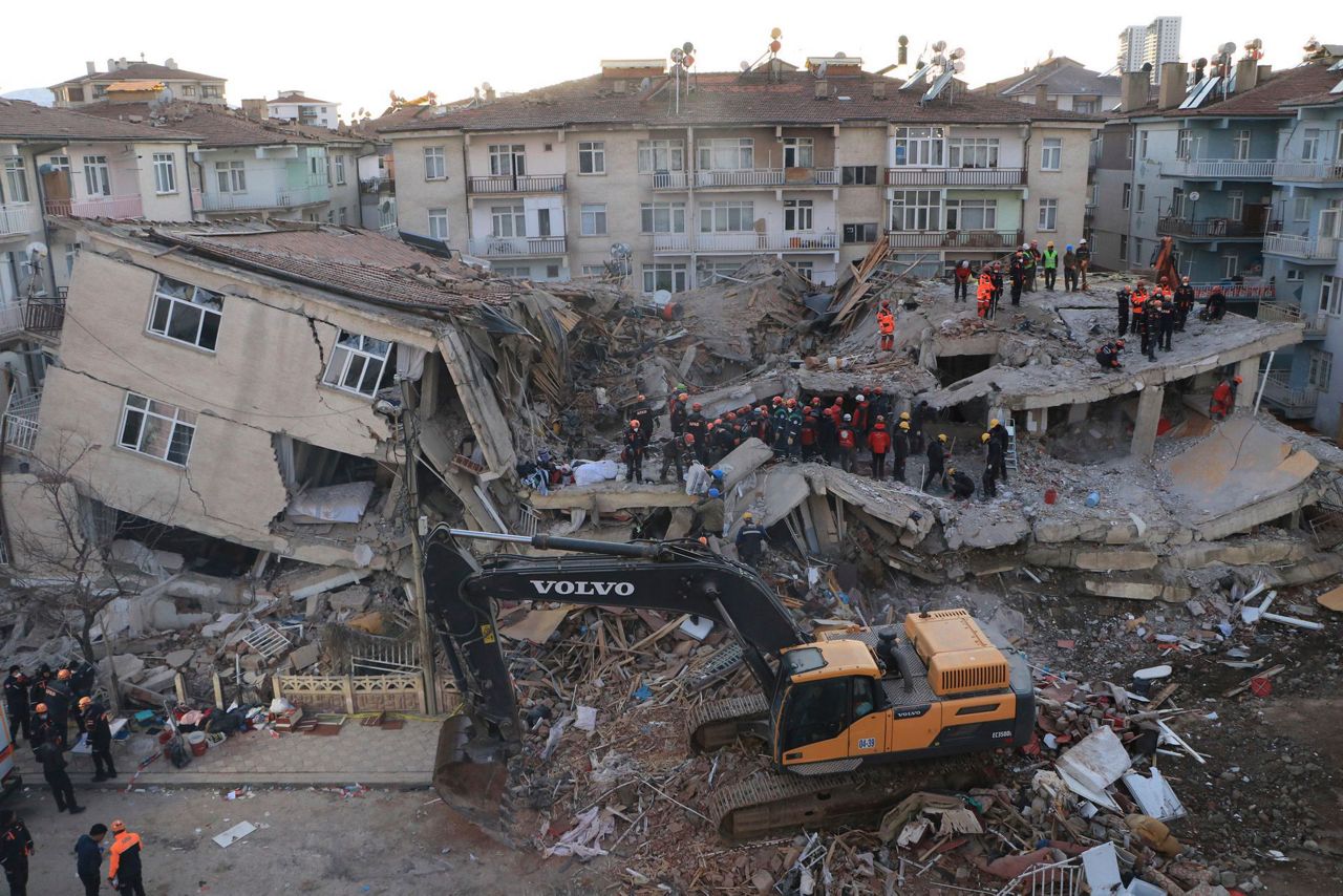 Death toll from eastern Turkey earthquake climbs to 21
