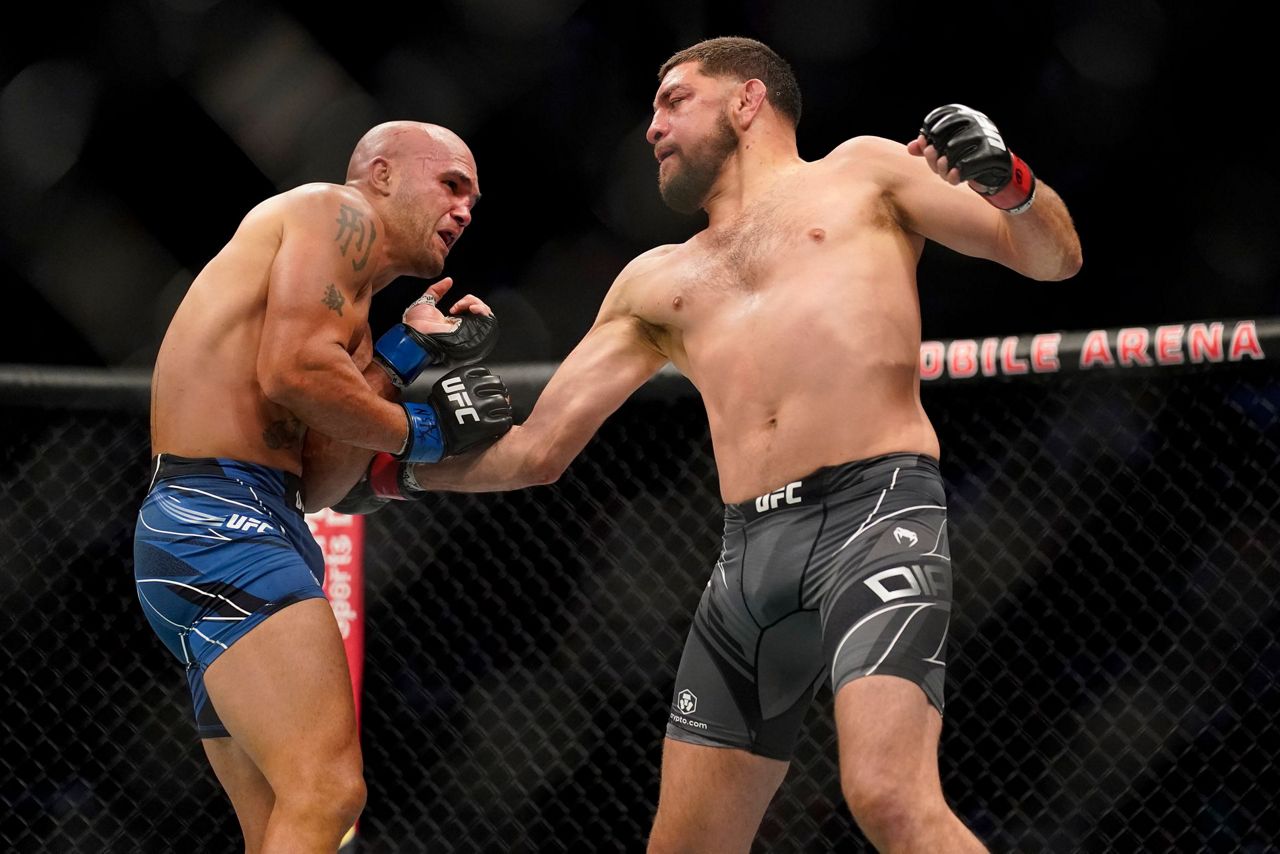 Зубайра тухугов против рикардо рамос. Таблица юфс файт найт. Какого числа будет бой. Какого числа будет бой. Анкалаев магомед блахович.