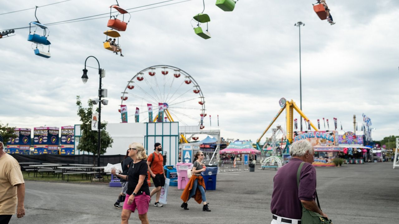 Theme parks find guests reluctant to return during COVID-19 pandemic