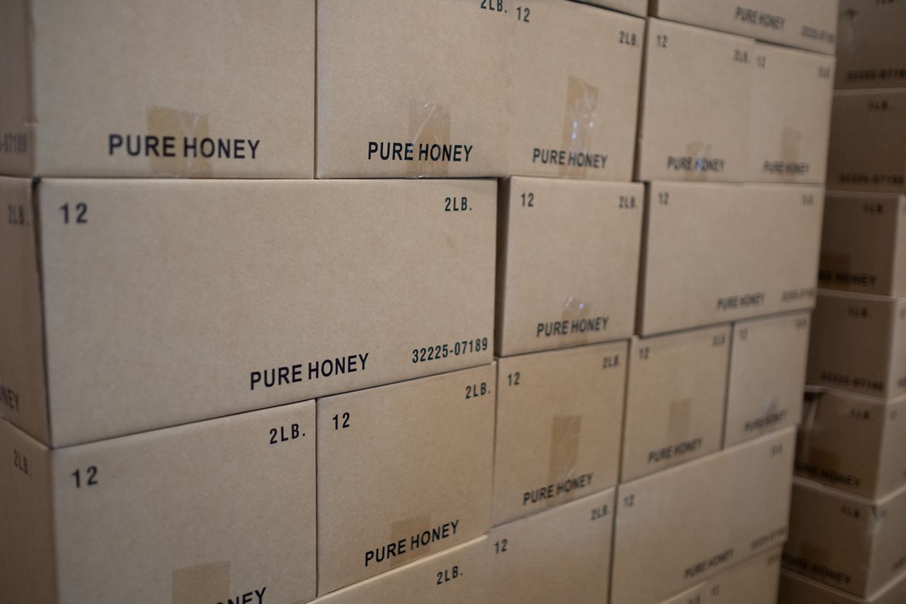 UNY-Spec-Emily_Kenny-Kutiks_Honey-20250506-008