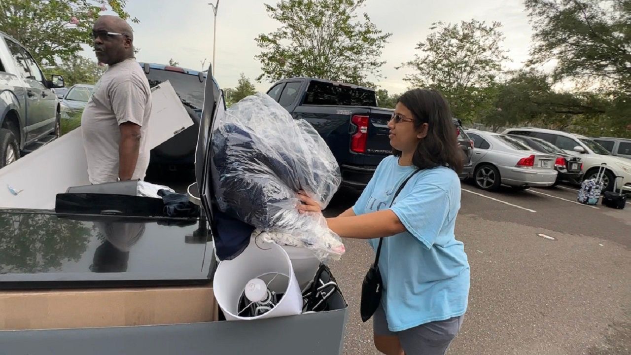 Movein day arrives for new USF students