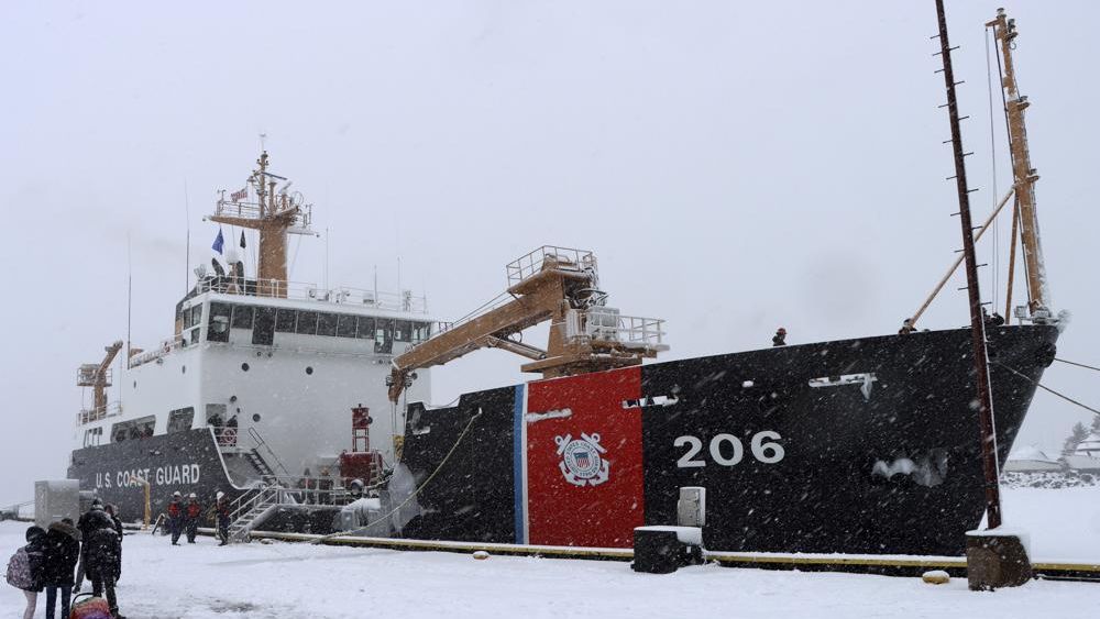 Coast Guard cutter arrives at new home port in Minnesota
