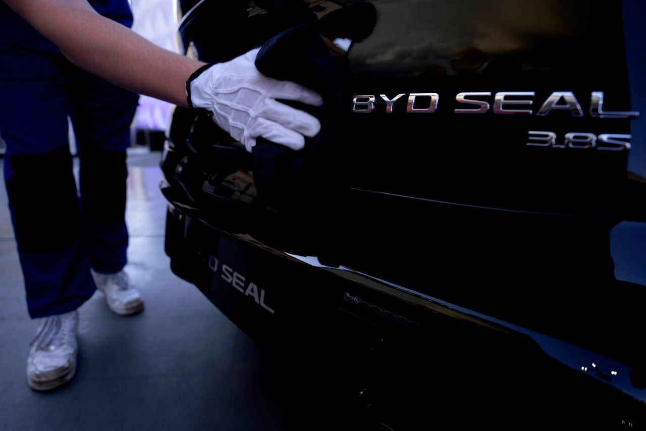 House backs GOP bill to block EPA rule on tailpipe pollution; slams