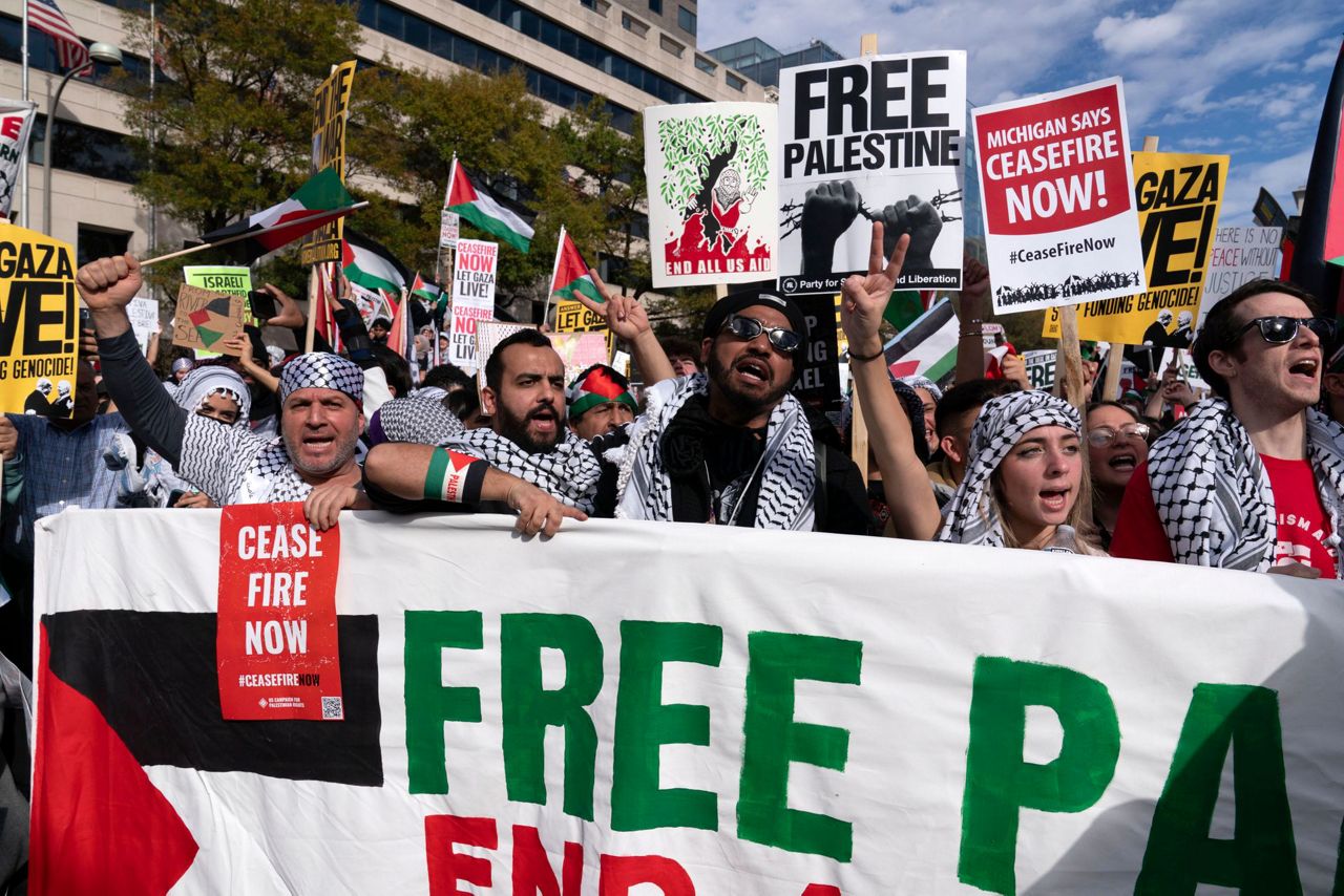 Protest marches by thousands in Europe demand halt to Israeli bombing ...