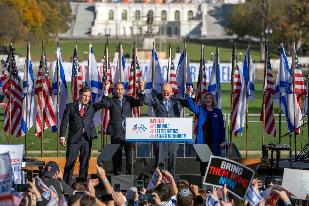 Supporters of Israel rally in Washington under heavy security, crying ...