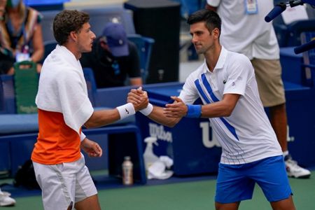 Novak Djokovic disqualified from US Open after hitting line judge with ball, US Open Tennis 2020