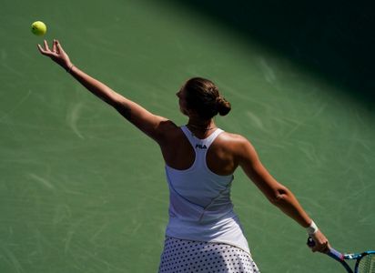 Karolina Pliskova, the Top Seed at the U.S. Open, Loses in Round 2 - The  New York Times