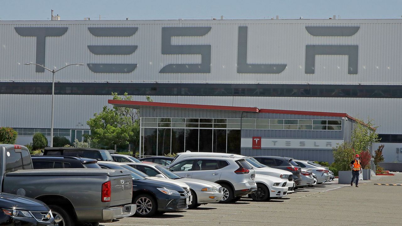 Tesla 2Q deliveries rise over 1Q despite factory shutdown