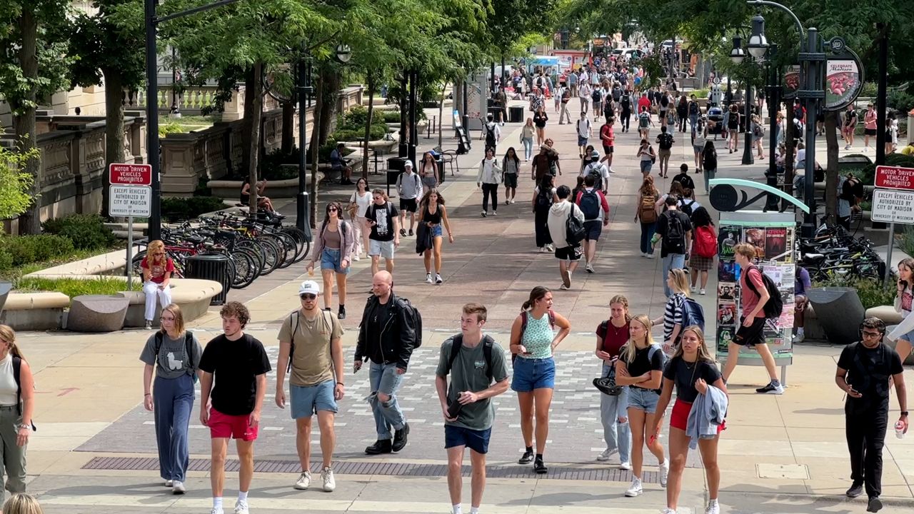 Wisconsin Senate passes bill guaranteeing admission to UW campuses for top high schoolers