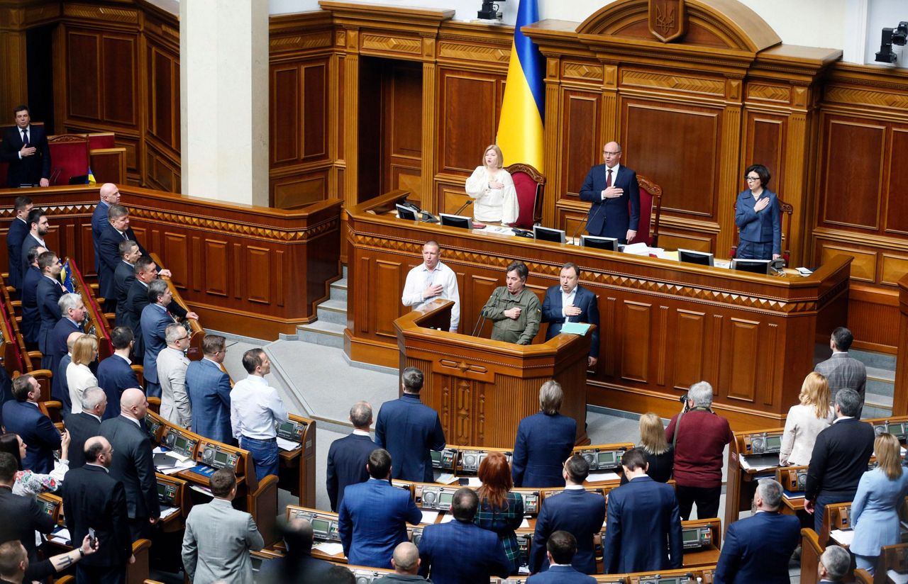 Ukraines Parliament Adopts Controversial Language Bill