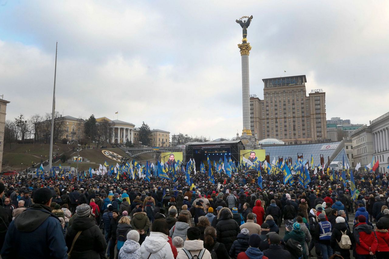  Thousands rally in Berlin, Paris to call for peace in Ukraine Ukraine_Rally_27507