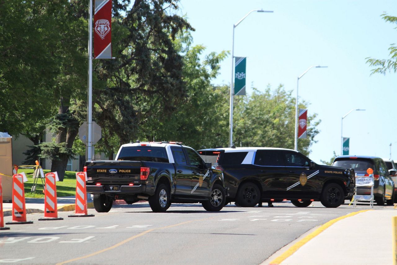 1 dead, 1 wounded, suspect at large in University of New Mexico dorm ...