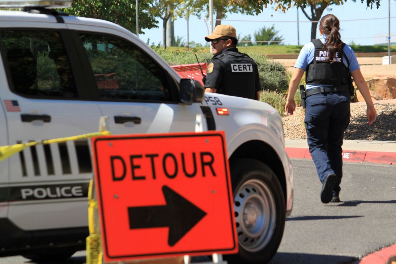 1 dead, 1 wounded, suspect at large in University of New Mexico dorm ...