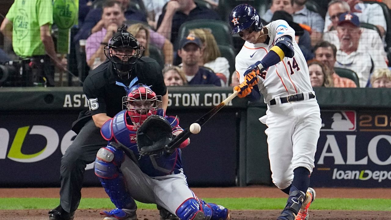 Houston Astros fans elated as Mauricio Dubon ups hit streak to 20 games,  best streak on the team since 2011: Best second baseman in Astros history