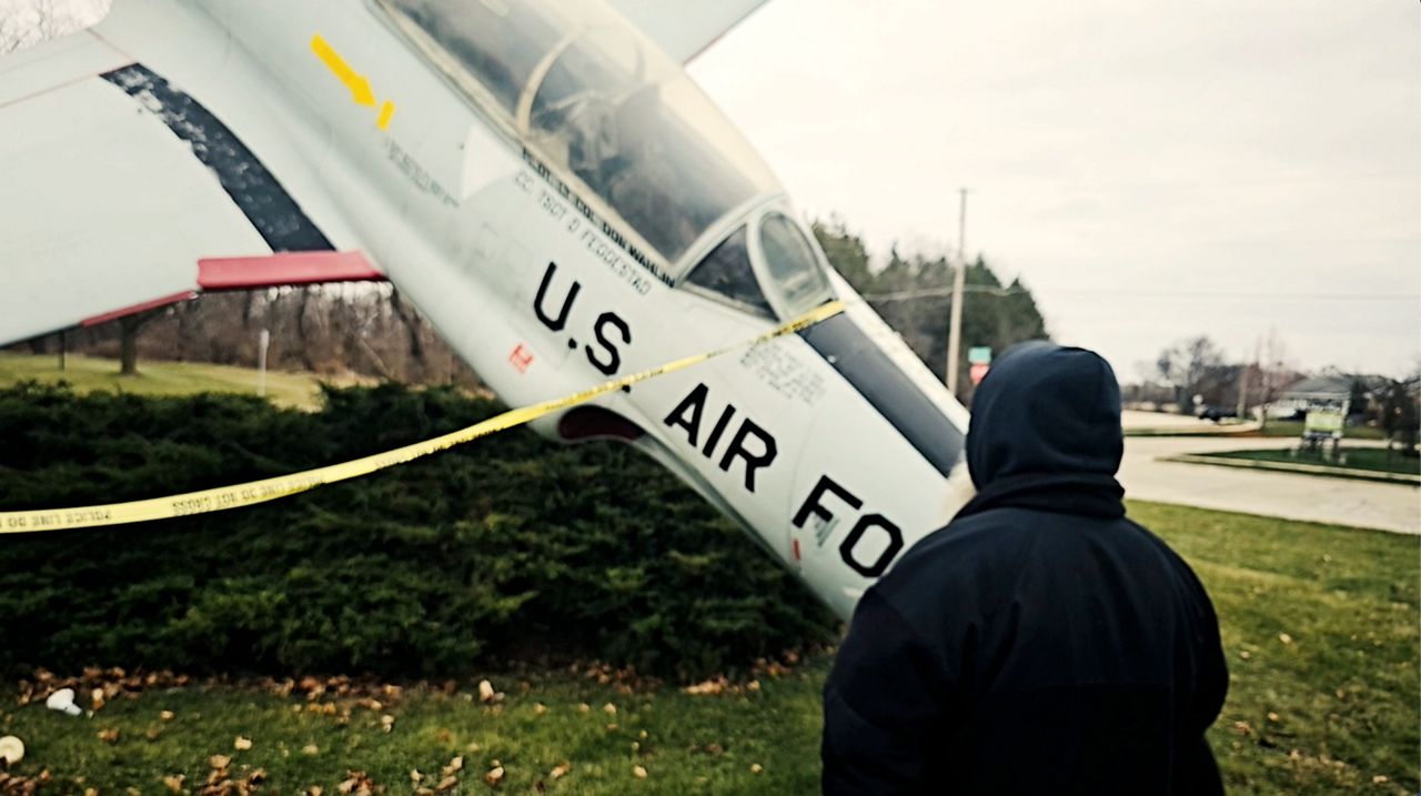 The jet, once piloted by Air National Guard veteran Don Wahlin, served as a tribute to his 23 years of military service and the sacrifices of all veterans. (Spectrum News 1/Kathryn Larson)