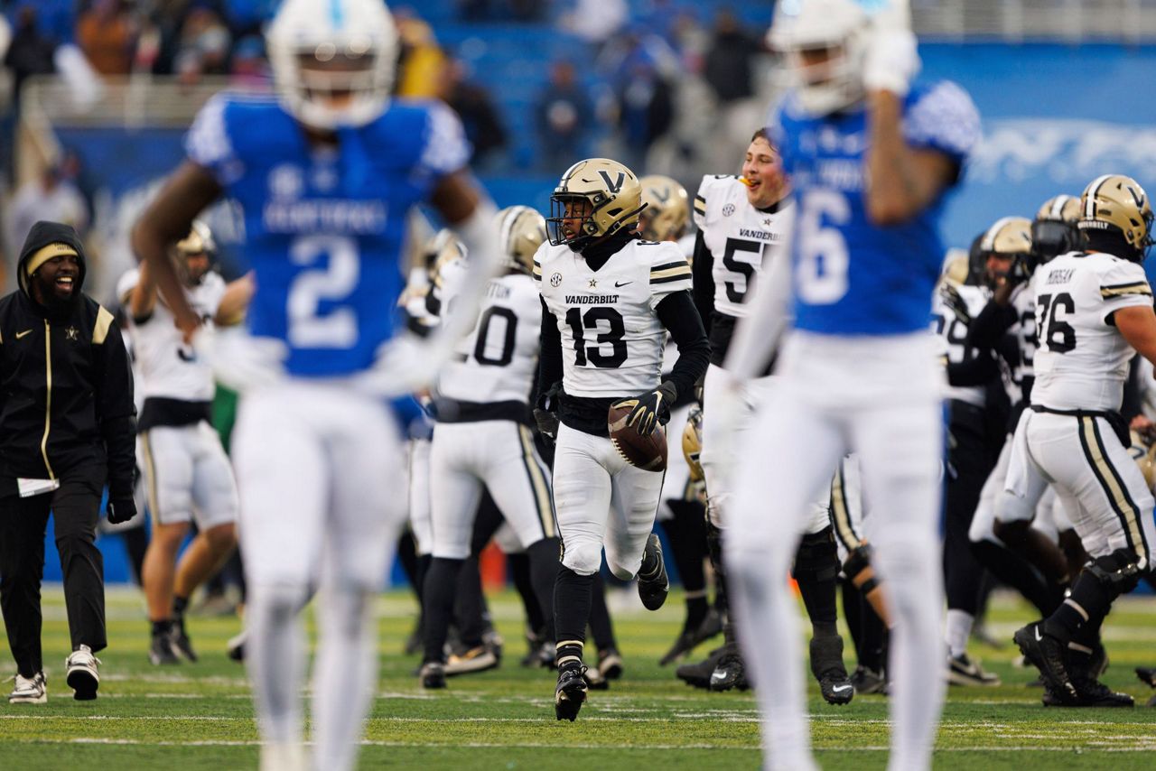 Vanderbilt stuns Kentucky to end 26game SEC losing streak