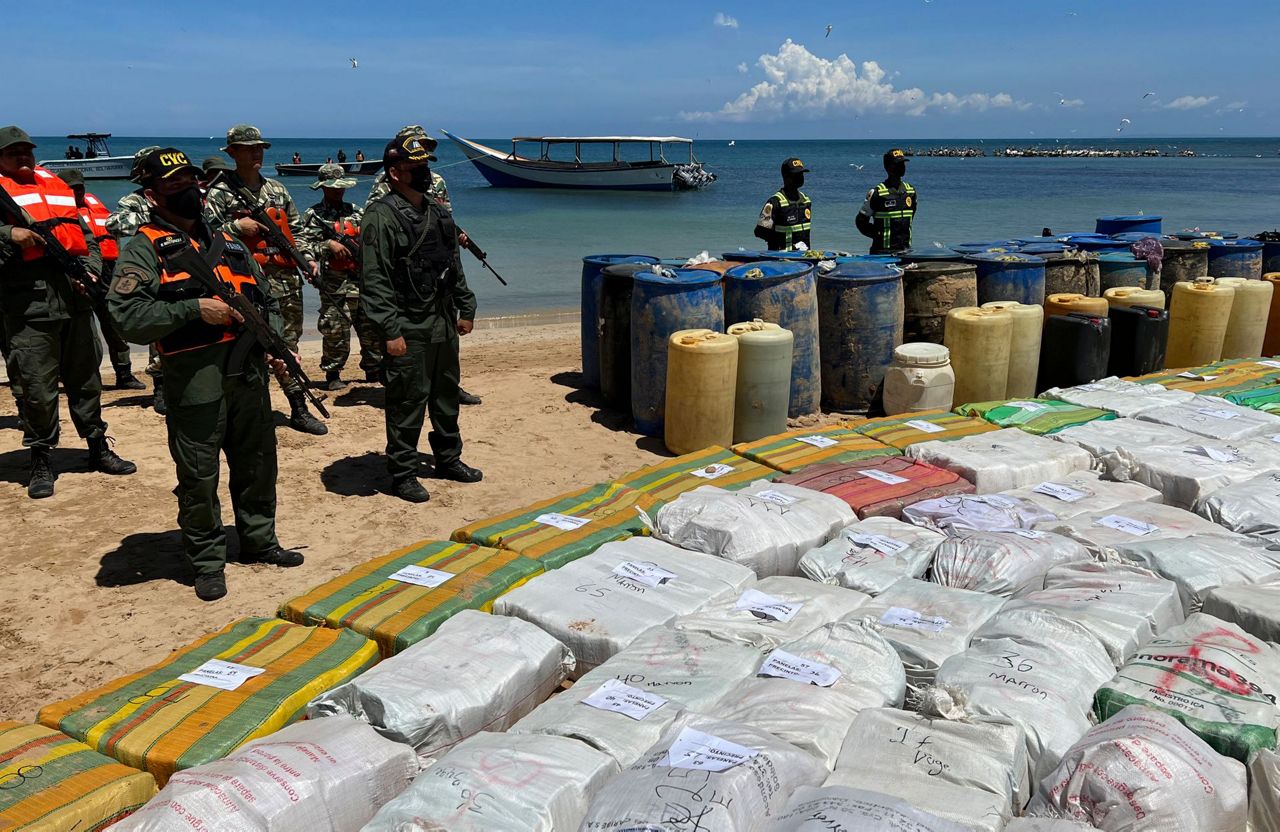 Venezuela: Armed forces make largest pot bust in a decade