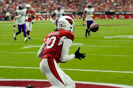 Vikings miss last-second field goal, lose to Cardinals 34-33