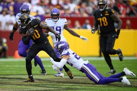 Vikings come back to beat Commanders for 6th consecutive win – KXAN Austin