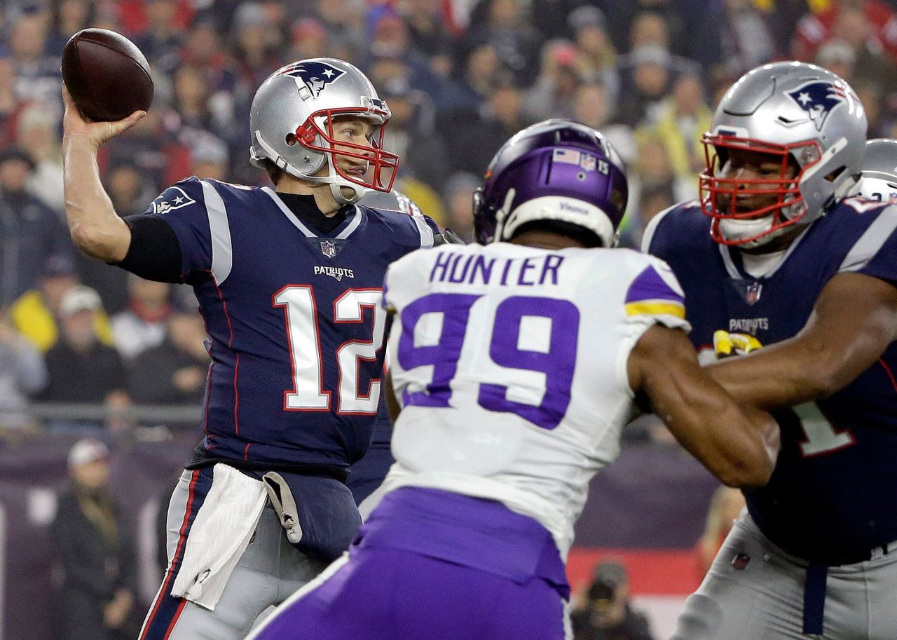 Belichick wins 250th with Pats in 24-10 victory over Vikes