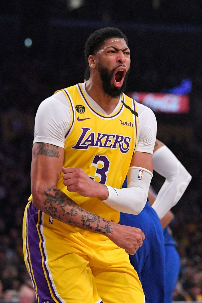 Lakers' Anthony Davis to wear own name on jersey in Orlando