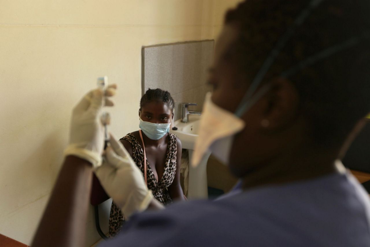 Zimbabwe's vaccine mandates squeeze some of world's poorest - Vimarsana News