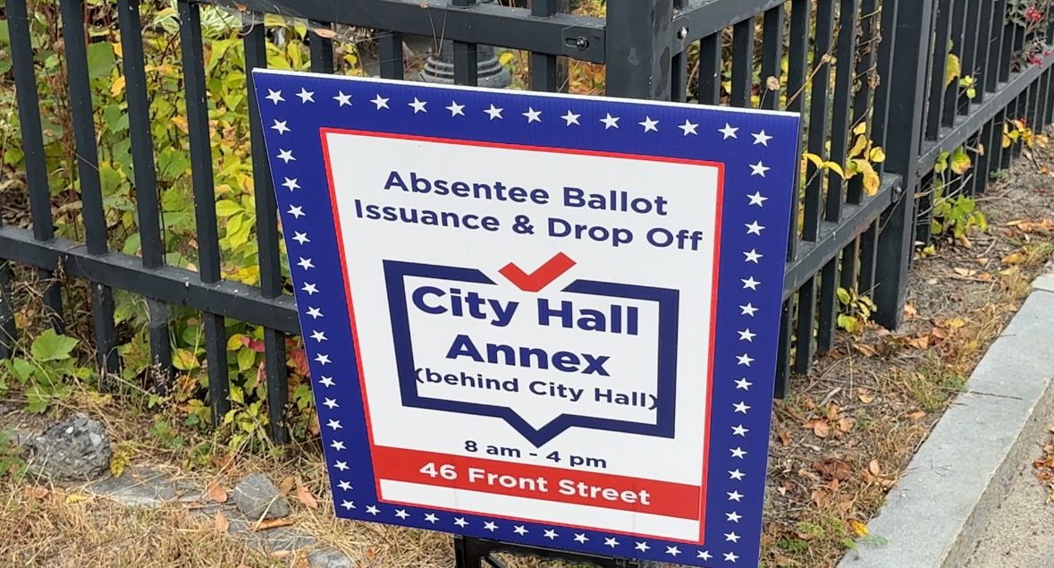 In-person absentee voting is beginning in many communities across Maine ahead of the Nov. 5 election. (Spectrum News/Susan Cover)