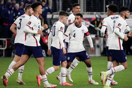 World Cup qualifying: USA vs. Mexico preview and Weston McKennie's  importance.