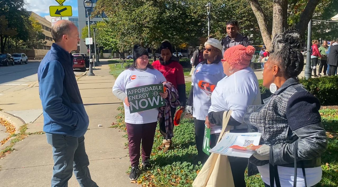 Rally held to oppose proposed We Energies rate hike