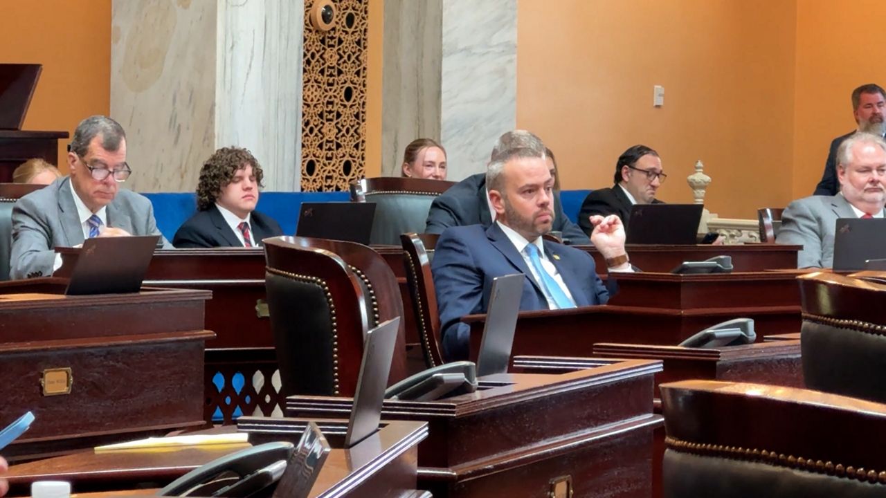 Ohio bills target undocumented immigrants 