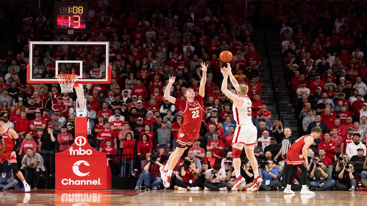 Nebraska overcomes 18-point deficit in second half to upset Wisconsin 80-72