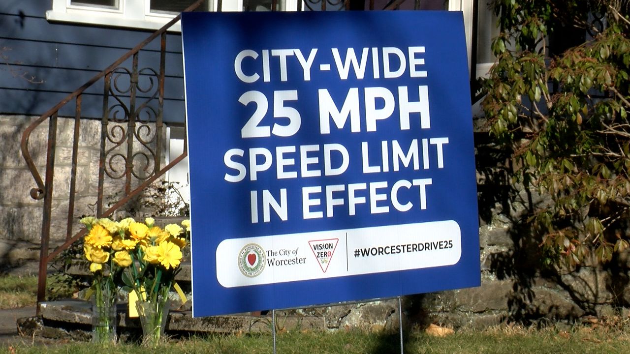 A sign reminding Worcester drivers about the new city-wide 25 miles per hour speed limit, which will begin being enforced on January 1. (Spectrum News 1/Devin Bates)