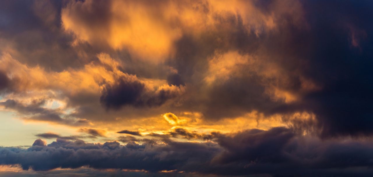 Weather forecast translations between English and Spanish are challenging - but one group is hoping to bridge the divide.